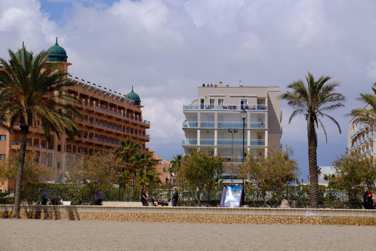 רוקאוטס דה מר Seafront Penthouse Almeria מראה חיצוני תמונה