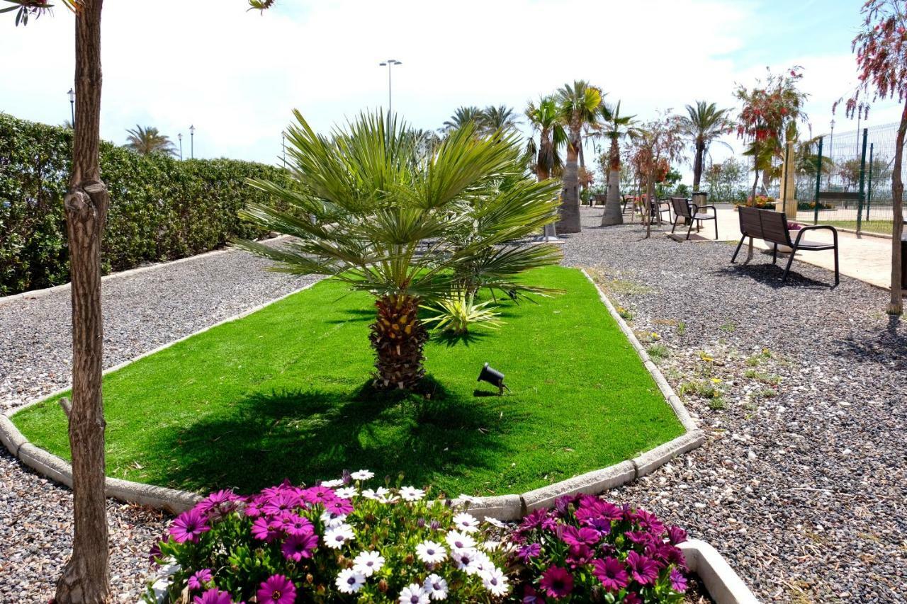 רוקאוטס דה מר Seafront Penthouse Almeria מראה חיצוני תמונה