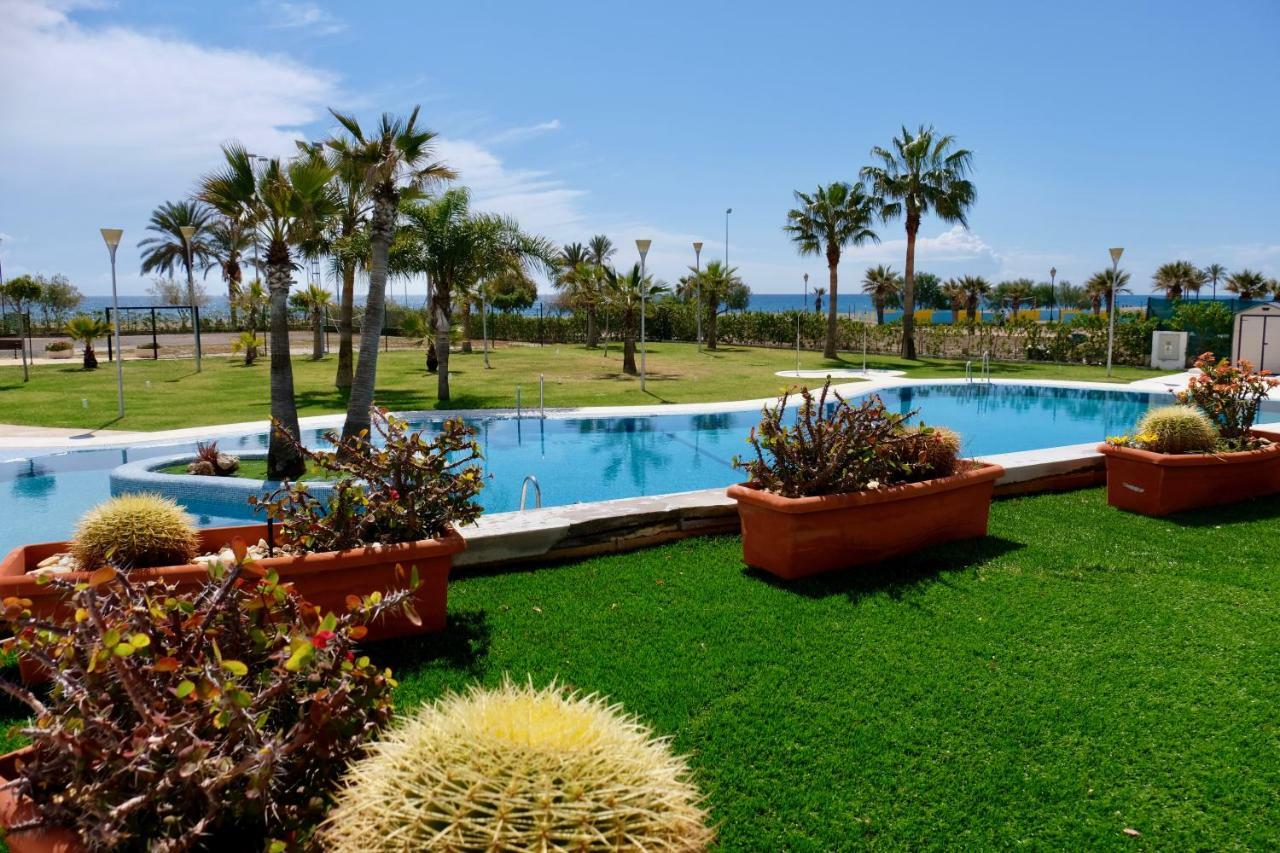 רוקאוטס דה מר Seafront Penthouse Almeria מראה חיצוני תמונה