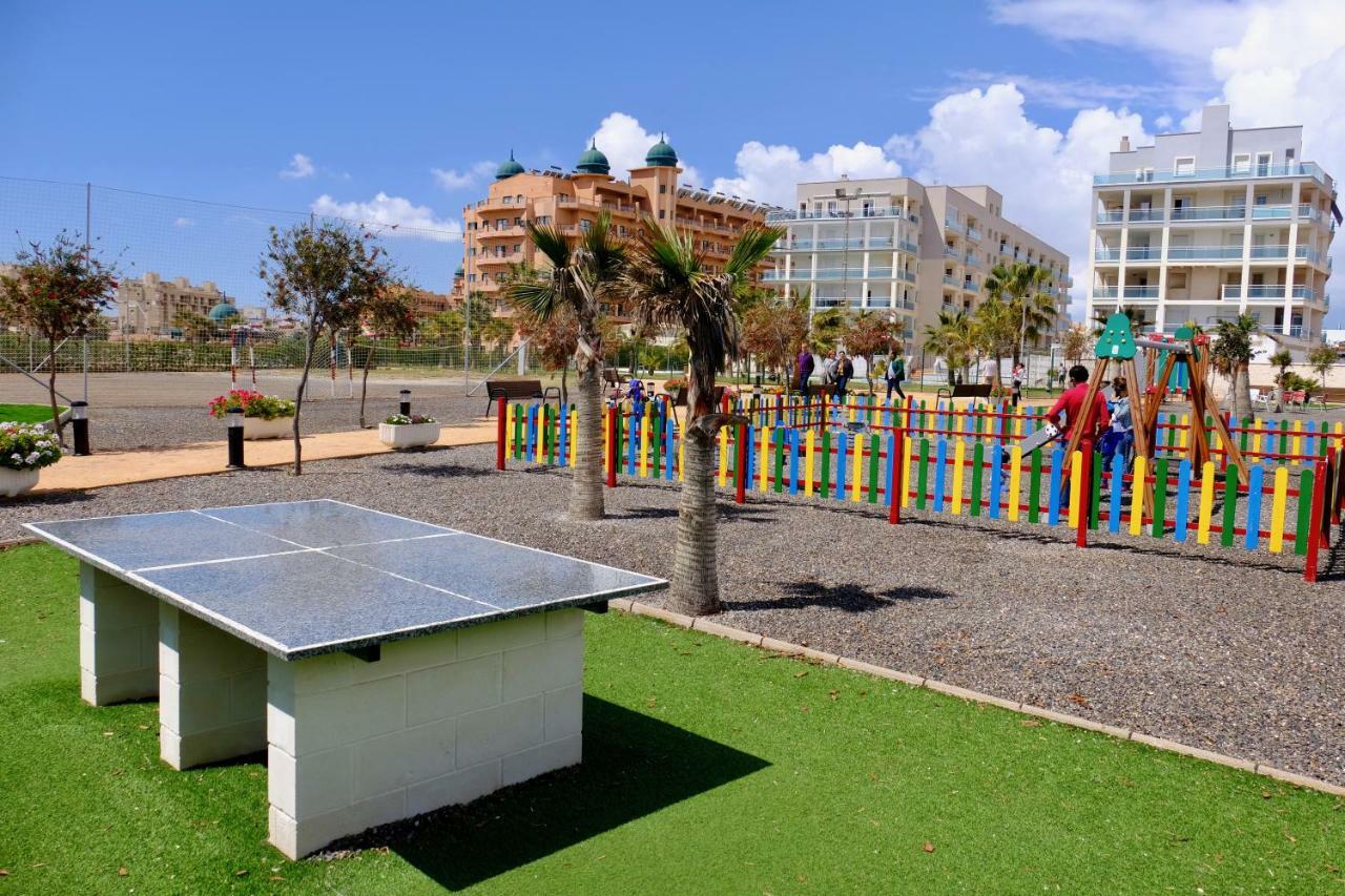 רוקאוטס דה מר Seafront Penthouse Almeria מראה חיצוני תמונה